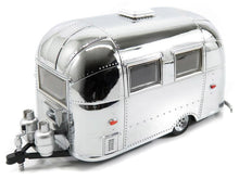 Load image into Gallery viewer, AirStream 16&#39; BAMBI Caravan Trailer 1:24 Scale - Greenlight Diecast Model (Chrome)