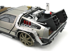 Load image into Gallery viewer, Delorean &quot;Back To The Future Pt3 - RailRoad Version&quot; 1:18 Scale - SunStar Diecast Model Car