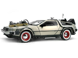 Delorean "Back To The Future Pt3 - Retro Version" 1:18 Scale - SunStar Diecast Model Car