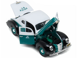 "New York Police" 1940 Ford Deluxe Coupe 1:18 Scale - Greenlight Diecast Model Car