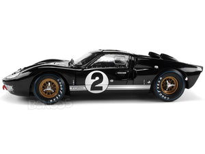 1966 Ford GT-40 (GT40) Mk II #2 Le Mans "Winner" McLaren/Amon 1:18 Scale - Shelby Collectables Diecast Model Car (Black)