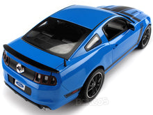 Load image into Gallery viewer, 2013 Ford Mustang Boss 302 1:18 Scale - Shelby Collectables Diecast Model Car (Grabber Blue)