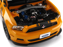 Load image into Gallery viewer, 2013 Ford Mustang Boss 302 1:18 Scale - Shelby Collectables Diecast Model Car (Orange)