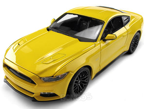 2015 Ford Mustang GT 1:18 Scale - Maisto Diecast Model Car (Yellow)
