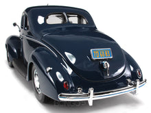 Load image into Gallery viewer, 1939 Ford Deluxe Coupe 1:18 Scale - Maisto Diecast Model Car (Blue)