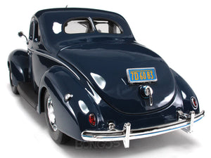 1939 Ford Deluxe Coupe 1:18 Scale - Maisto Diecast Model Car (Blue)