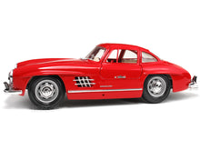 Load image into Gallery viewer, 1954 Mercedes-Benz 300 SL 1:18 Scale - Bburago Diecast Model Car (Red)