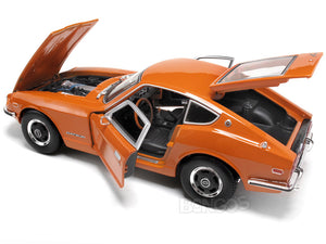 1971 Datsun 240Z 1:18 Scale - Maisto Diecast Model Car (Orange)
