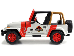 "Jurassic World" Jeep Wrangler 1:24 Scale - Jada Diecast Model Car