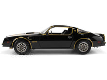 Load image into Gallery viewer, &quot;Smokey &amp; The Bandit&quot; 1977 Pontiac Trans-Am Firebird 1:18 Scale - Greenlight Diecast Model Car