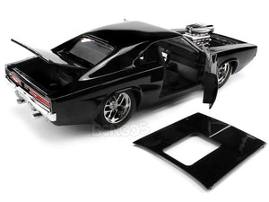 "Fast & Furious" Dom's 1970 Dodge Charger R/T w/ Figure 1:24 Scale - Jada Diecast Model (Gloss Black)