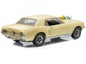 "The Walking Dead" 1967 Ford Mustang Coupe 1:18 Scale - Greenlight Diecast Model Car (Cream)
