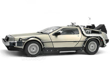Load image into Gallery viewer, Delorean &quot;Back To The Future Pt2 - Hover Version&quot; 1:18 Scale - SunStar Diecast Model Car