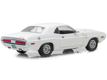 Load image into Gallery viewer, &quot;Vanishing Point&quot; 1970 Dodge Challenger R/T 440 Magnum 1:18 Scale - Greenlight Diecast Model Car (White)