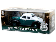 Load image into Gallery viewer, &quot;New York Police&quot; 1940 Ford Deluxe Coupe 1:18 Scale - Greenlight Diecast Model Car