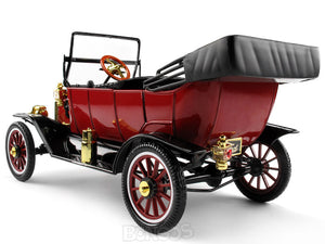 1915 Ford Model T Convertible (Top Down) 1:18 Scale - Motor City Classics Diecast Model Car (Red)