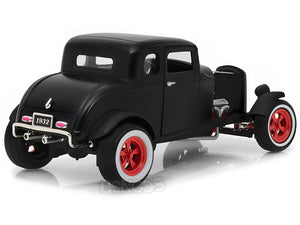 1932 Ford 5 Window Hot Rod Coupe 1:18 Scale - Greenlight Diecast Model Car (Matt Black)