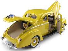 Load image into Gallery viewer, 1940 Ford Deluxe Coupe 1:18 Scale - MotorMax Diecast Model Car (Yellow)