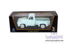 Load image into Gallery viewer, 1953 Ford F-100 Pickup 1:18 Scale - Yatming Diecast Model Car (Green)