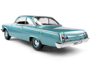 1962 Chevy Bel Air Hardtop 1:18 Scale - Maisto Diecast Model Car (Turquoise)