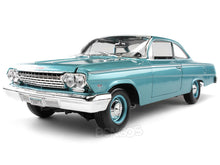 Load image into Gallery viewer, 1962 Chevy Bel Air Hardtop 1:18 Scale - Maisto Diecast Model Car (Turquoise)
