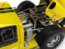 Load image into Gallery viewer, 1966 Ford GT-40 (GT40) Mk II #8 Le Mans Whitmore/Gardner 1:18 Scale - Shelby Collectables Diecast Model Car (Yellow)