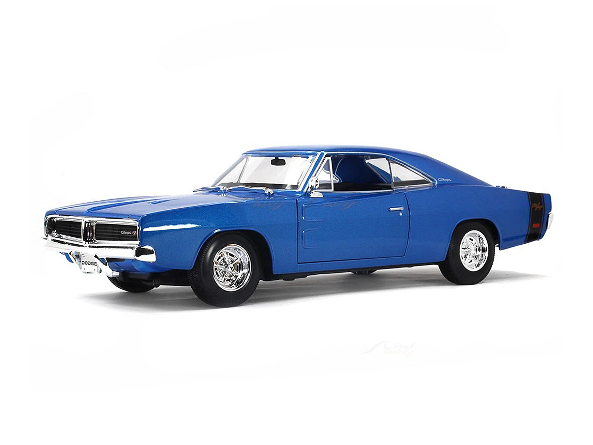 1969 Dodge Charger R/T 1:18 Scale - Maisto Diecast Model Car (Blue)