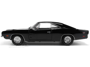 1969 Dodge Charger R/T 1:18 Scale - Maisto Diecast Model Car (Black)