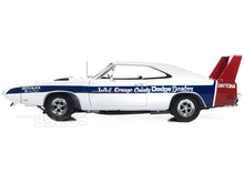 Load image into Gallery viewer, 1969 Dodge Charger Daytona 1:18 Scale LA &amp; Orange County Dealer - AutoWorld Diecast Car