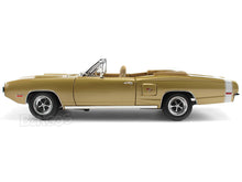 Load image into Gallery viewer, 1970 Dodge Coronet R/T Hemi 1:18 Scale - Yatming Diecast Model Car (Gold)