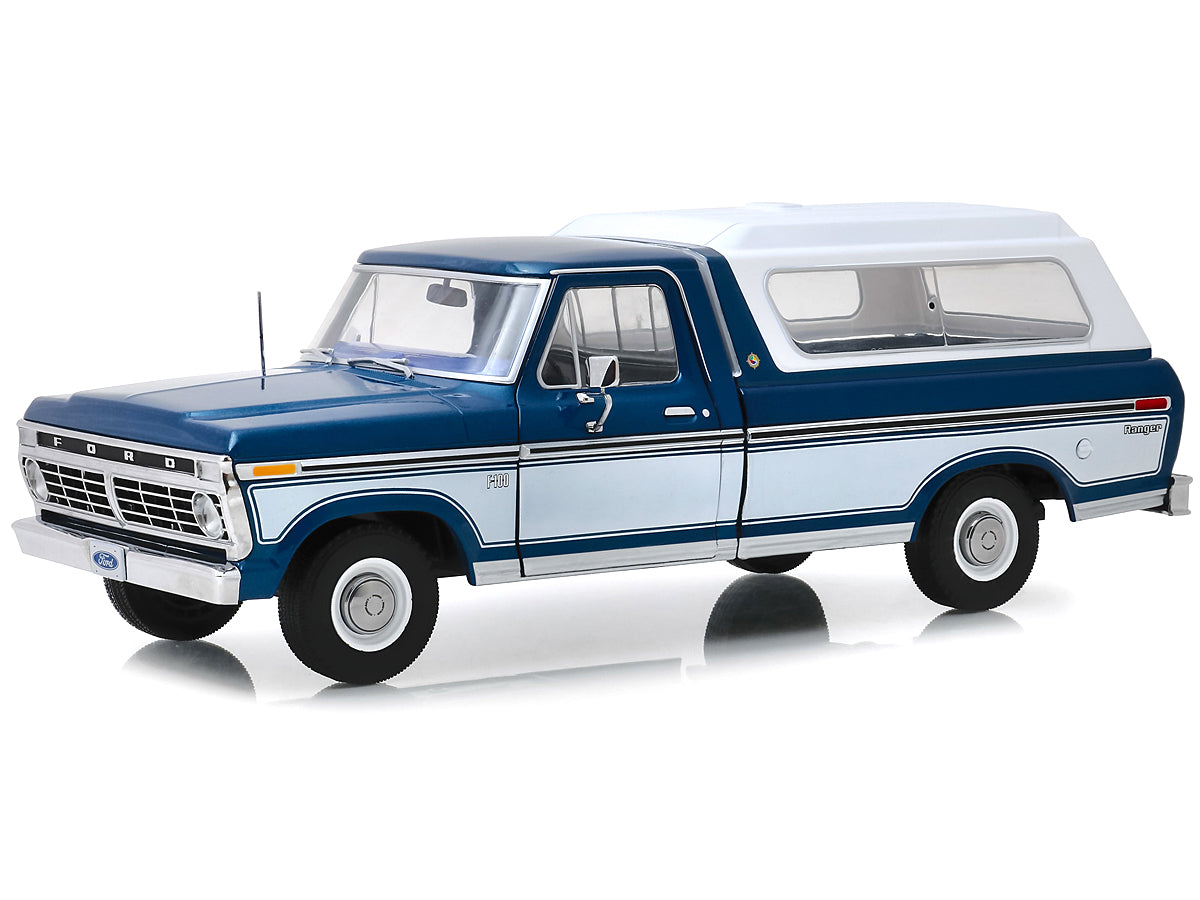1975 Ford F-100 Ranger w/ Canopy Pickup 1:18 Scale - Greenlight Diecast Model Car (Blue)