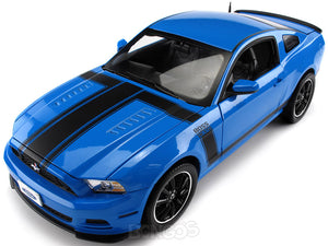 2013 Ford Mustang Boss 302 1:18 Scale - Shelby Collectables Diecast Model Car (Grabber Blue)