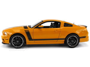 2013 Ford Mustang Boss 302 1:18 Scale - Shelby Collectables Diecast Model Car (Orange)