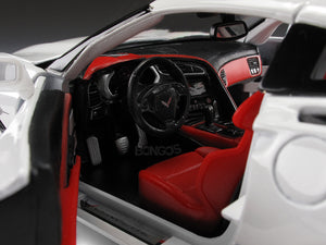 2014 Chevy Corvette (C7) Stingray Z51 1:18 Scale - Maisto Diecast Model Car (White)