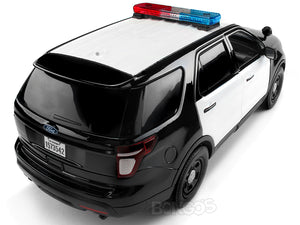 2015 Ford Police Interceptor Utility SUV "Light & Sound" (Blank) 1:18 Scale - MotorMax Diecast Model Car (B/W)