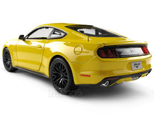Load image into Gallery viewer, 2015 Ford Mustang GT 1:18 Scale - Maisto Diecast Model Car (Yellow)