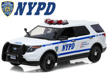 Load image into Gallery viewer, &quot;New York City Police Dept - NYPD&quot; 2015 Ford Police Interceptor Utility 1:18 Scale - Greenlight Diecast Model