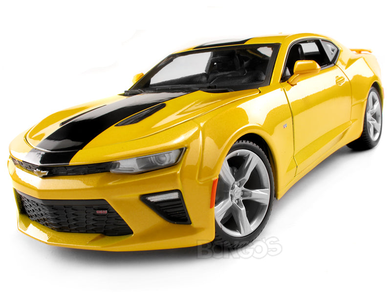 2016 Chevy Camaro SS 1:18 Scale - Maisto Diecast Model Car (Yellow)