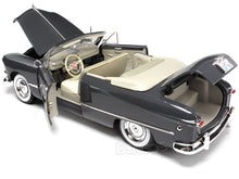 Load image into Gallery viewer, 1949 Ford Convertible 1:18 Scale - Maisto Diecast Model Car (Grey)