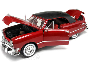 1950 Ford Convertible (Top Up) 1:18 Scale - Maisto Diecast Model Car (Red)
