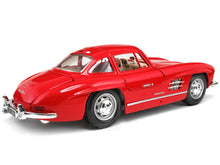 Load image into Gallery viewer, 1954 Mercedes-Benz 300 SL 1:18 Scale - Bburago Diecast Model Car (Red)