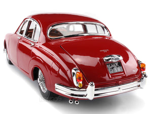 1959 Jaguar MkII 1:18 Scale - Bburago Diecast Model Car (Red)