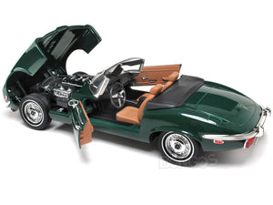 1971 Jaguar E-Type Roadster 1:18 Scale - Yatming Diecast Model Car (Green)