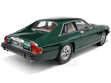 Load image into Gallery viewer, 1975 Jaguar XJS Coupe 1:18 Scale - Yatming Diecast Model Car (Green)