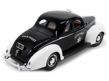 Load image into Gallery viewer, 1939 Ford Deluxe &quot;State Police&quot; Coupe 1:18 Scale - Maisto Diecast Model Car
