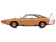 Load image into Gallery viewer, 1969 Dodge Charger Daytona 426 Hemi 1:18 Scale - AutoWorld Diecast Car (Bronze)
