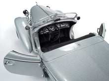 Load image into Gallery viewer, 1935 Auburn 851 Speedster 1:18 Scale - AutoWorld Diecast Model Car