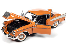 Load image into Gallery viewer, 1957 Studebaker Gold Hawk 1:18 Scale - AutoWorld Diecast Model Car