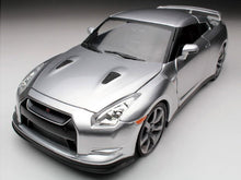 Load image into Gallery viewer, &quot;Fast &amp; Furious&quot; Brian&#39;s Nissan Skyline GT-R (R35) 1:24 Scale - Jada Diecast Model Car (Silver)