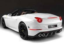 Load image into Gallery viewer, Ferrari California T &quot;Signature Series&quot; 1:18 Scale - Bburago Diecast Model Car (White)